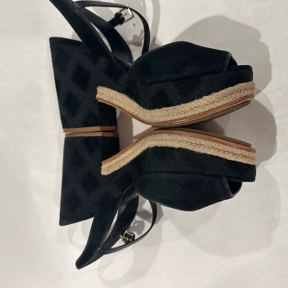 Tory Burch platforms in black suede 8 excellent condition